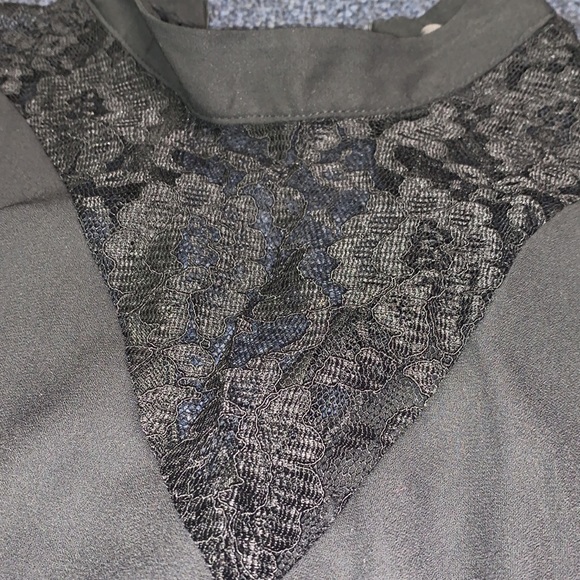 Black Lace Longsleeve - Picture 2 of 4